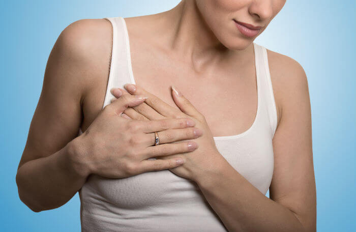 Уплотнения в груди у женщин