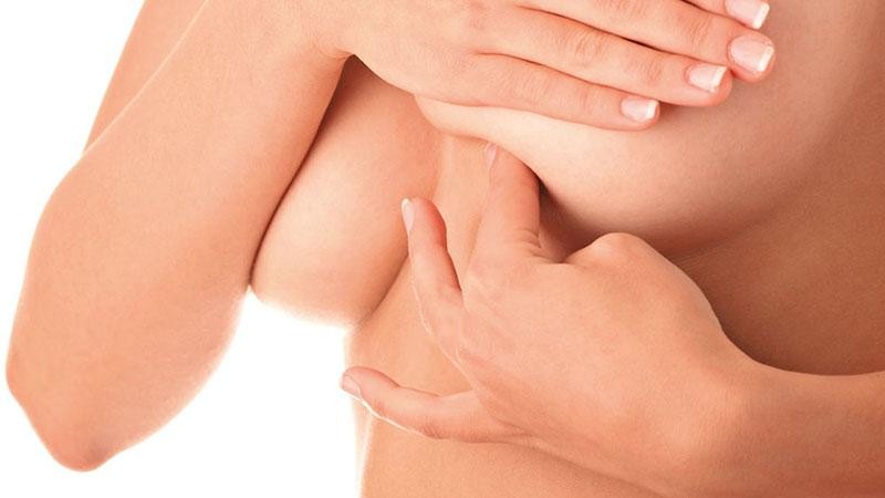 Для обнаружения мастопатии проводите самодиагностику