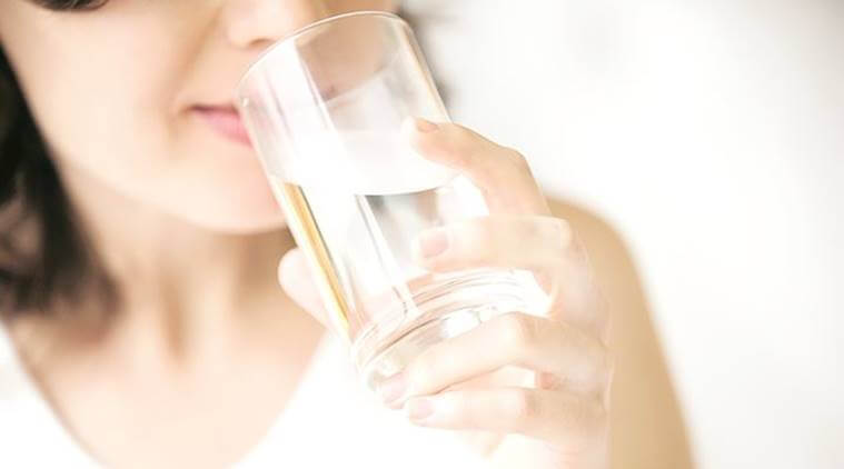 Потребление воды для облегчения боли при мастопатии